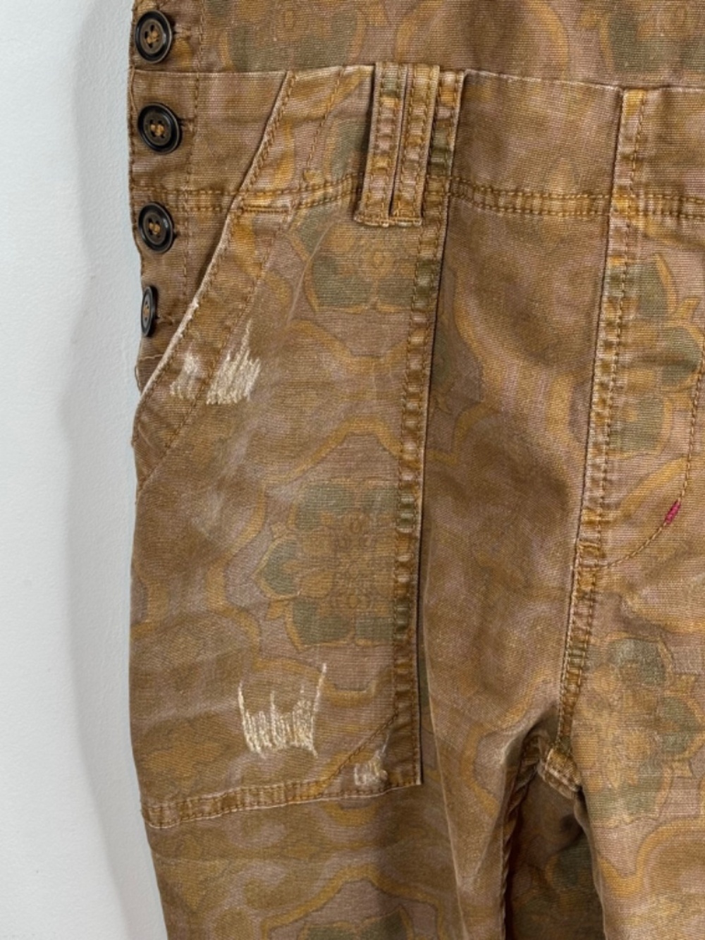 Pilcro Wanderer Overalls 27 DIY Shortalls Raw Hem CUT Brown Print Boho Cottage - Picture 3 of 14